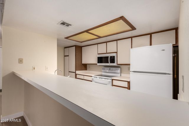 1021 S GREENFIELD Road 1194, Mesa, AZ 85206