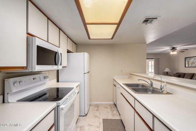 1021 S GREENFIELD Road 1194, Mesa, AZ 85206