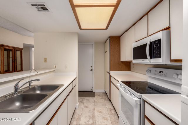 1021 S GREENFIELD Road 1194, Mesa, AZ 85206