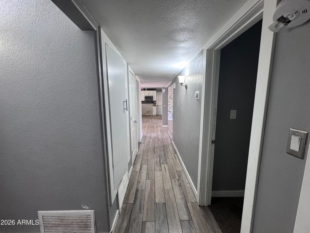 Image 12 of property listing at 1152 E DANA Avenue, Mesa, AZ 85204