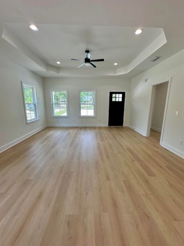 1687 DR MLK JR MEMORIAL Road, Crawfordville, FL 32327