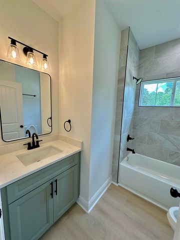 1687 DR MLK JR MEMORIAL Road, Crawfordville, FL 32327