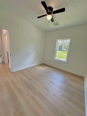 1687 DR MLK JR MEMORIAL Road, Crawfordville, FL 32327