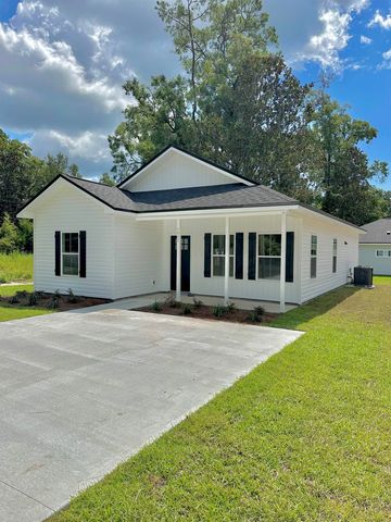 1687 DR MLK JR MEMORIAL Road, Crawfordville, FL 32327