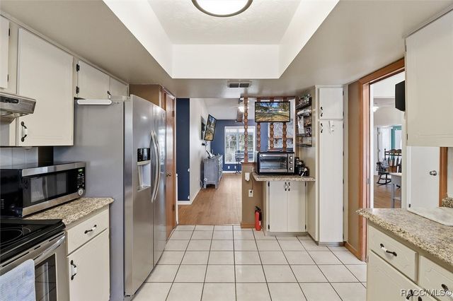 8679 W Morgan Street, Crystal River, FL 34428