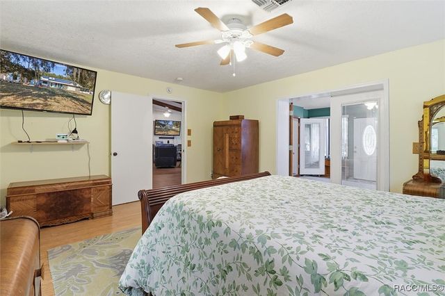 8679 W Morgan Street, Crystal River, FL 34428