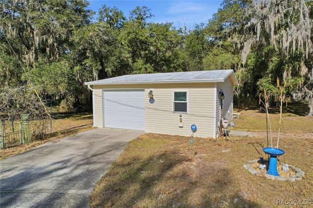 8679 W Morgan Street, Crystal River, FL 34428