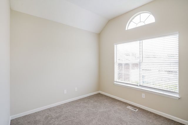 204 Oxford Pl, Gallatin, TN 37066