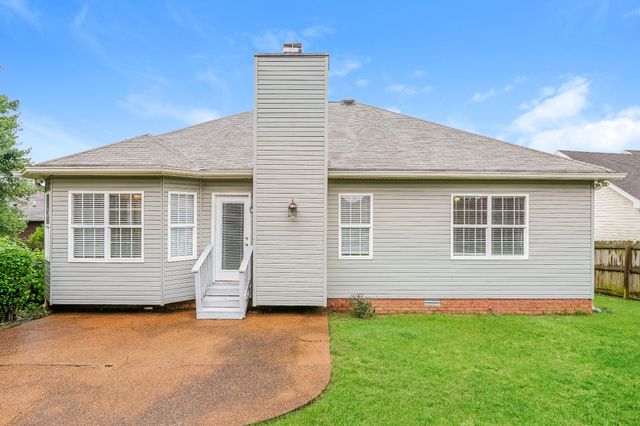 204 Oxford Pl, Gallatin, TN 37066