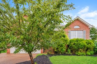 204 Oxford Pl, Gallatin, TN 37066