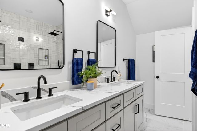 2940 Chapel Hill Road D, Durham, NC 27707