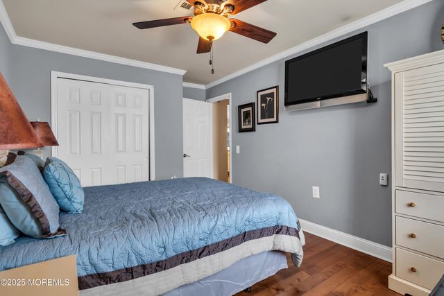 21 Redlands Court, Toms River, NJ 08757