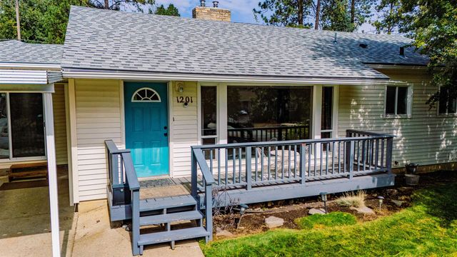 1201 E 36th Ave, Spokane, WA 99203