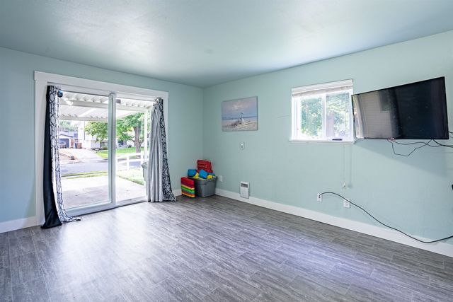 1201 E 36th Ave, Spokane, WA 99203