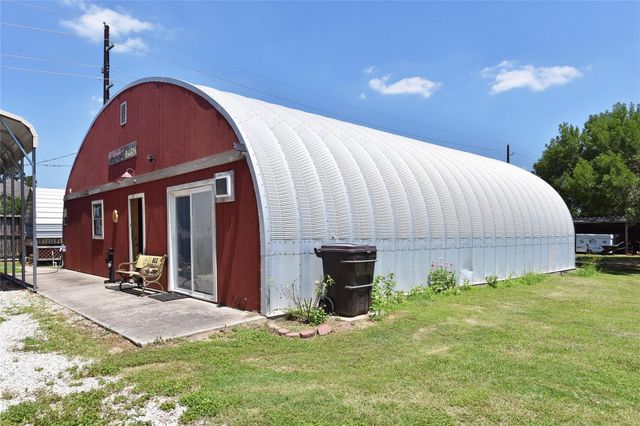 3221 Pecha Lane, Pleak, TX 77471