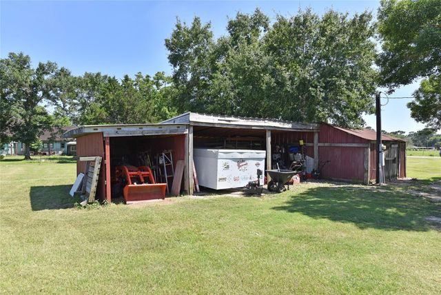 3221 Pecha Lane, Pleak, TX 77471