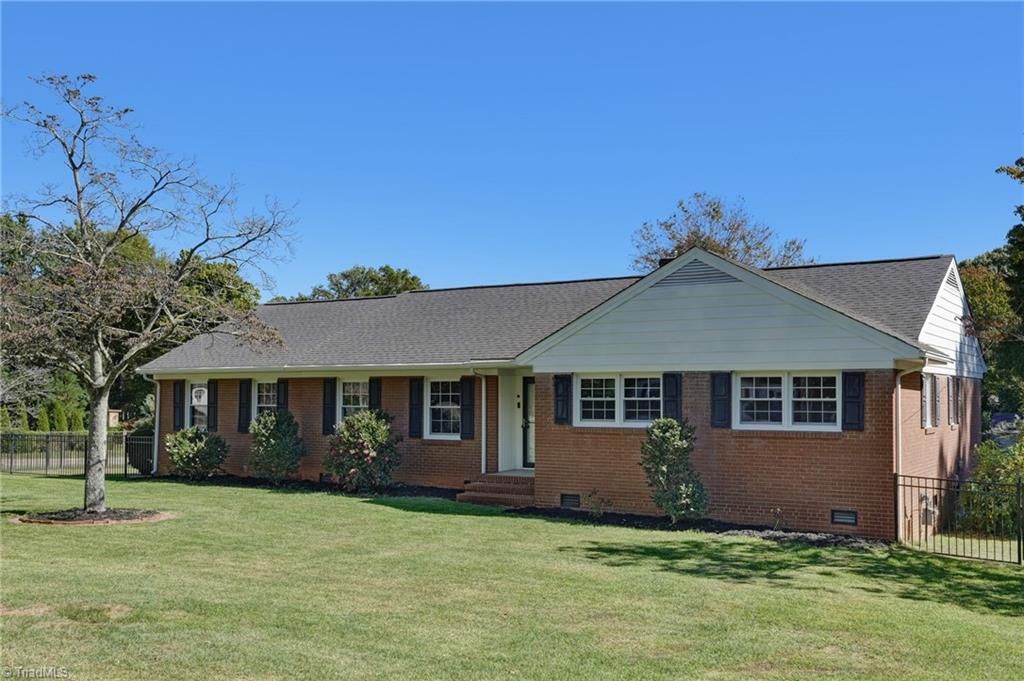 1006 Jefferson Road, Greensboro, NC 27410