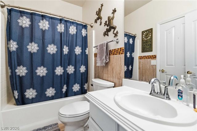 2909 Tanagrine Drive, North Las Vegas, NV 89084