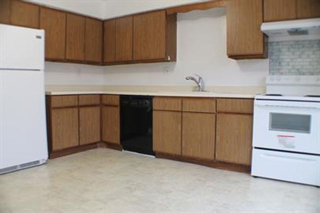 2902 31st Street 3, Zion, IL 60099