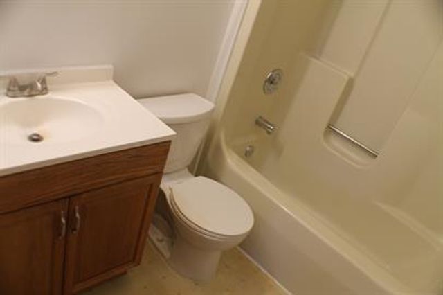 2902 31st Street 3, Zion, IL 60099