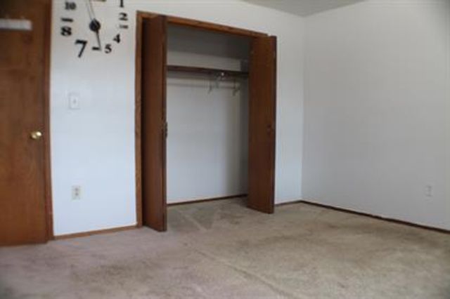 2902 31st Street 3, Zion, IL 60099