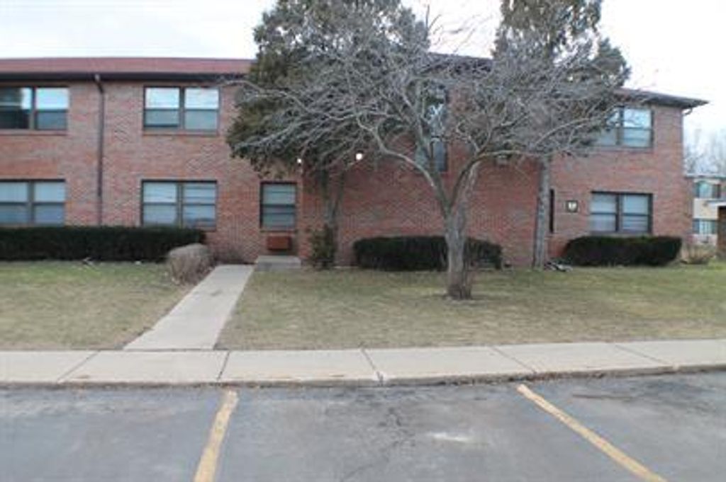 2902 31st Street 3, Zion, IL 60099
