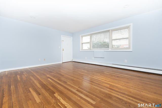 185 Cherry Hill Drive 1A, Bridgeport, CT 06606