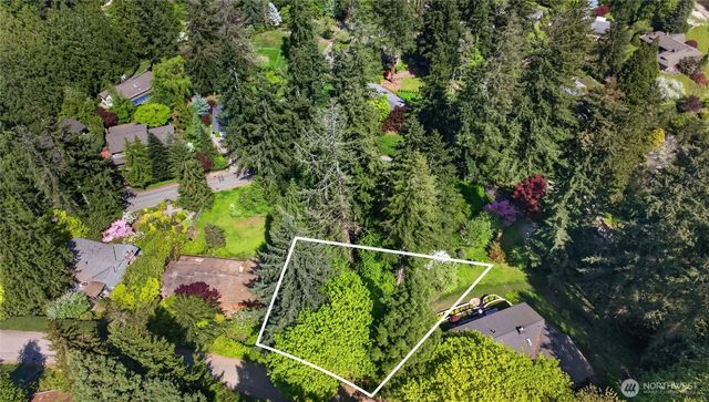 37 x Crystal Creek Cir, Issaquah, WA 98027