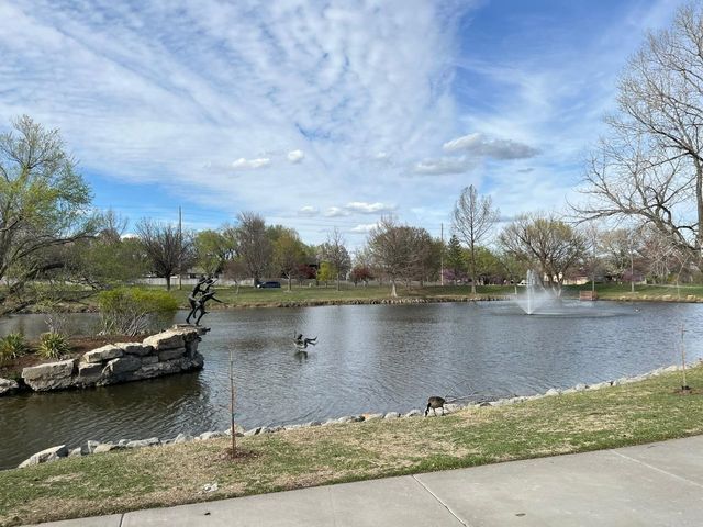 938 N White Tail Cir, Wichita, KS 67206