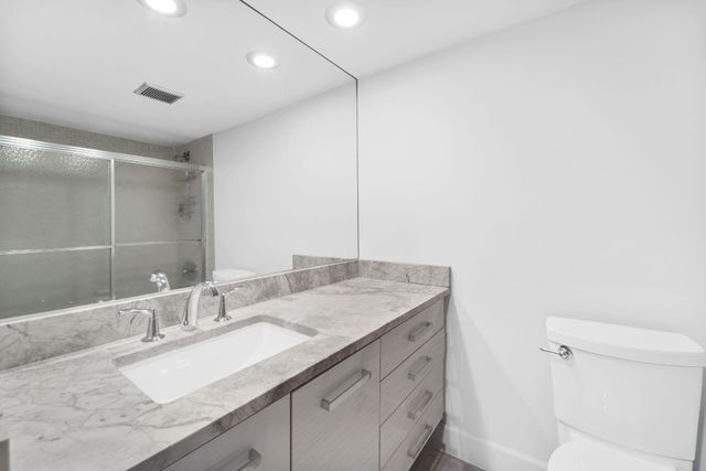 3010 N Course Drive 911, Pompano Beach, FL 33069