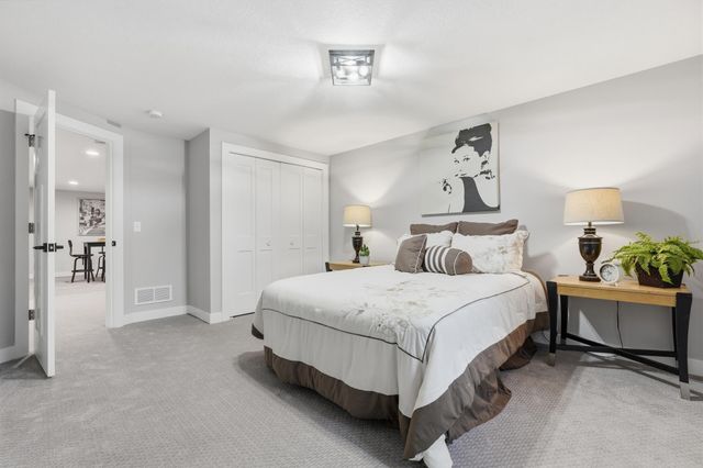 4301 Heritage Hills Drive, Bloomington, MN 55437