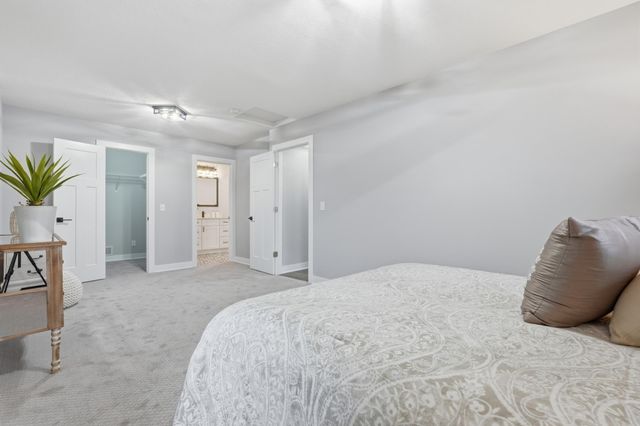 4301 Heritage Hills Drive, Bloomington, MN 55437