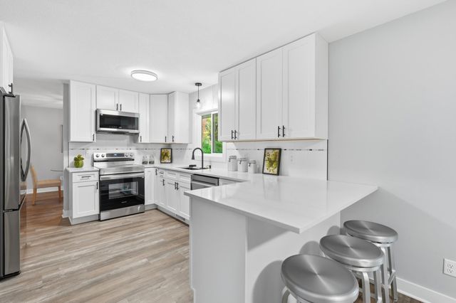 4301 Heritage Hills Drive, Bloomington, MN 55437