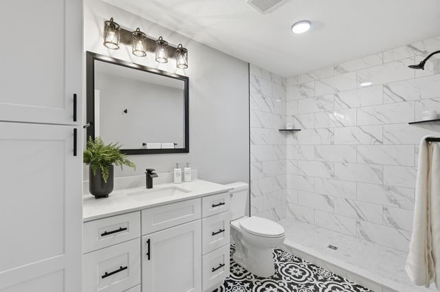 4301 Heritage Hills Drive, Bloomington, MN 55437