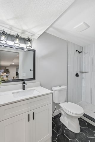 4301 Heritage Hills Drive, Bloomington, MN 55437