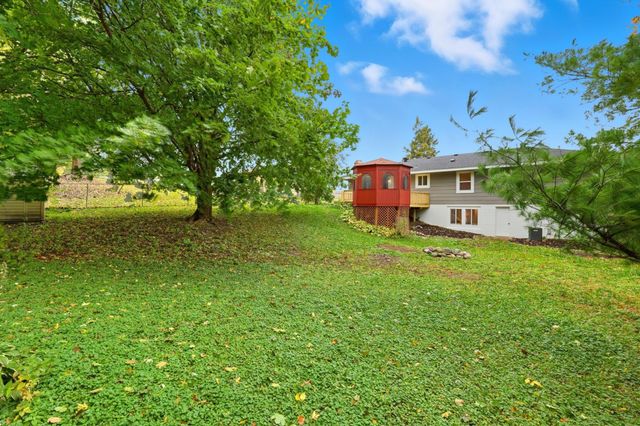 4301 Heritage Hills Drive, Bloomington, MN 55437