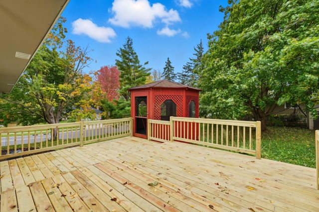 4301 Heritage Hills Drive, Bloomington, MN 55437