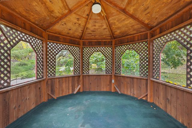 4301 Heritage Hills Drive, Bloomington, MN 55437