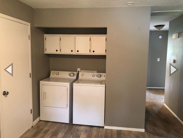 928 North Glenn Avenue, Springfield, MO 65803