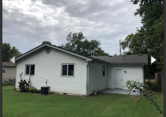 928 North Glenn Avenue, Springfield, MO 65803