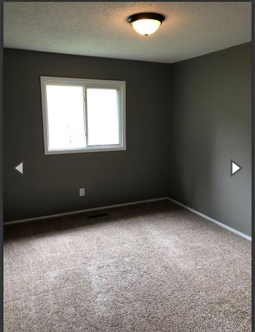 928 North Glenn Avenue, Springfield, MO 65803