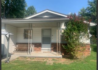 928 North Glenn Avenue, Springfield, MO 65803