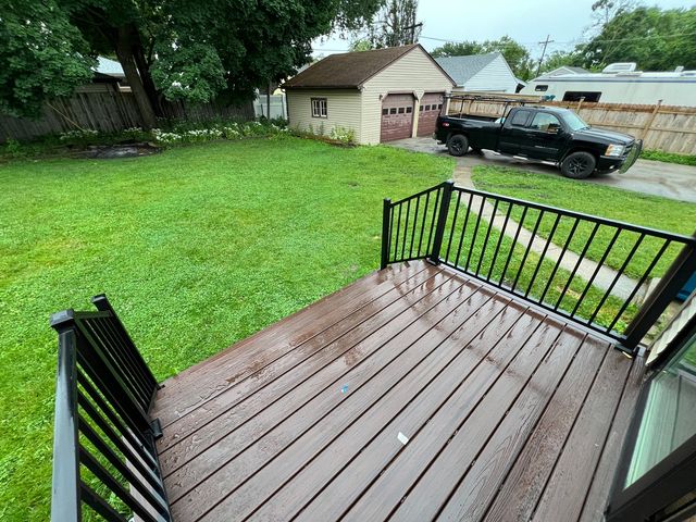 17 N Iowa Avenue, Addison, IL 60101