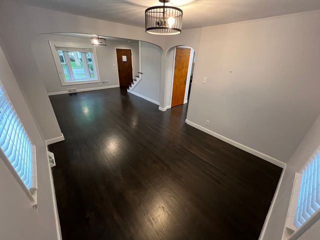 17 N Iowa Avenue, Addison, IL 60101