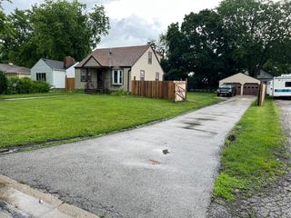 17 N Iowa Avenue, Addison, IL 60101