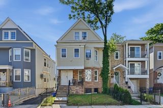 148 N 15Th St, East Orange City, NJ 07017