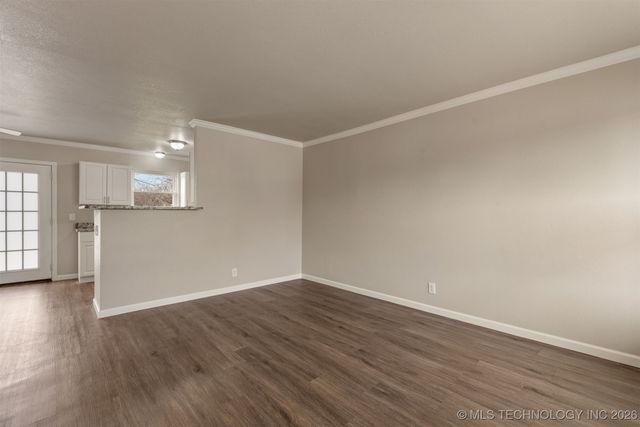 218 S 163rd East Avenue, Tulsa, OK 74108