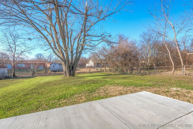 218 S 163rd East Avenue, Tulsa, OK 74108