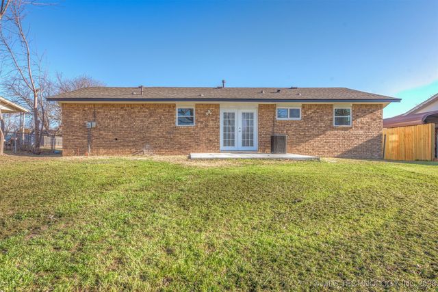 218 S 163rd East Avenue, Tulsa, OK 74108