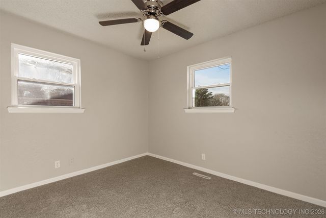 218 S 163rd East Avenue, Tulsa, OK 74108